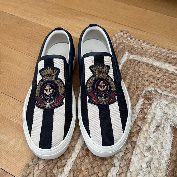 Gucci Other - Gucci Canvas Sneakers w/Crest